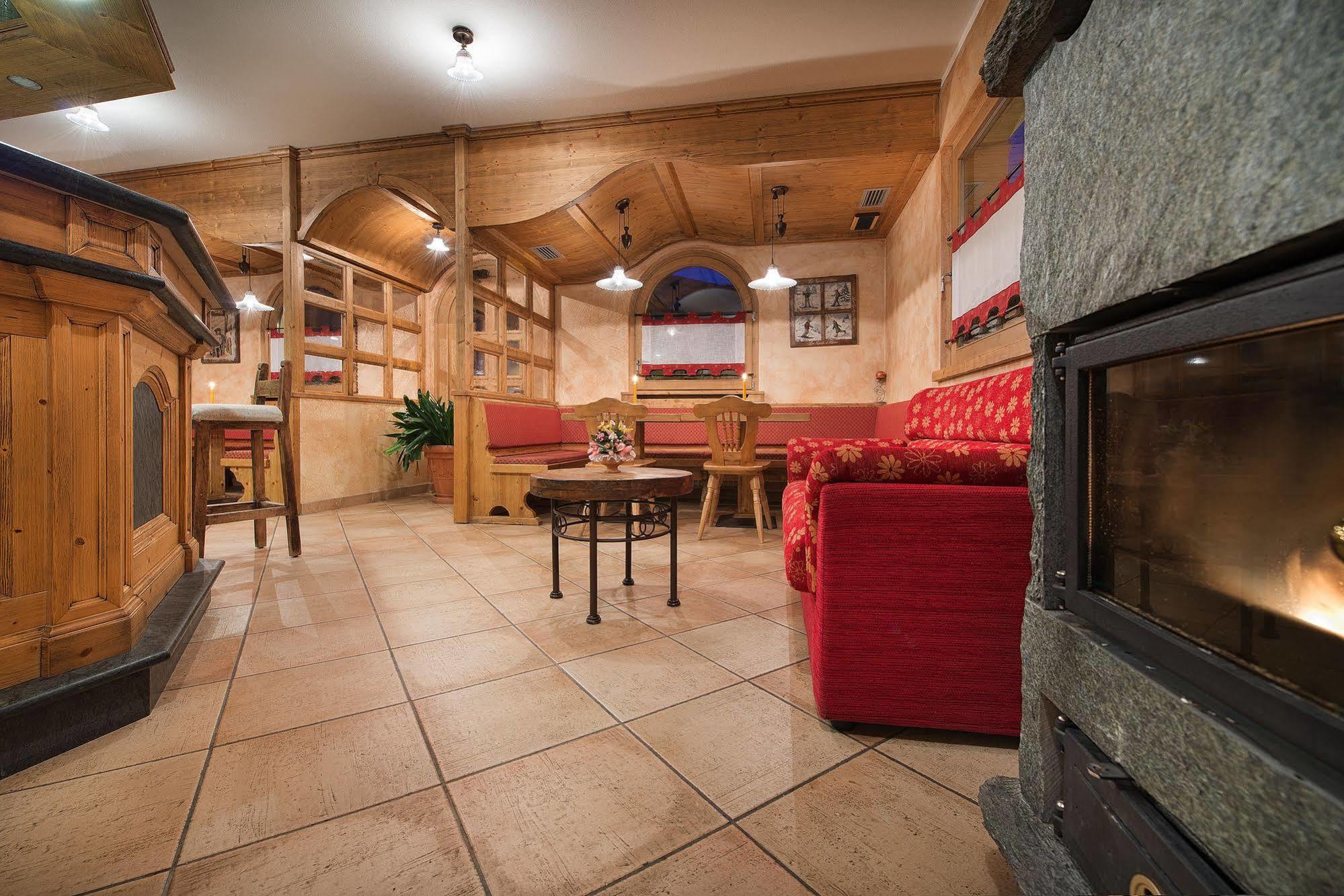 Hotel Costanza Mountain Holiday Livigno Eksteriør billede
